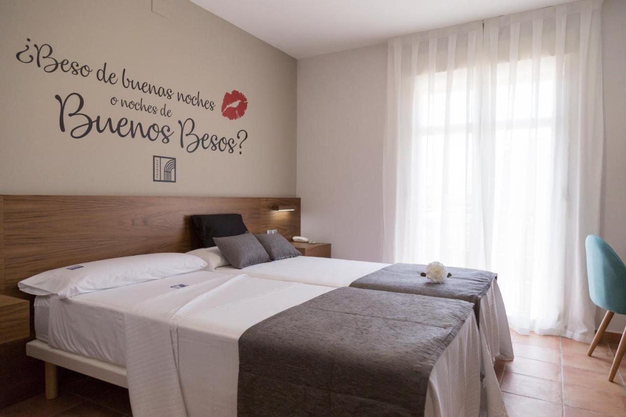Hostal Pradaria Asador & Alojamiento Arcas Bagian luar foto